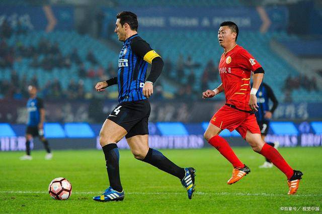 利拉德35+11雄鹿力克快船 鹈鹕轻取老鹰4连胜